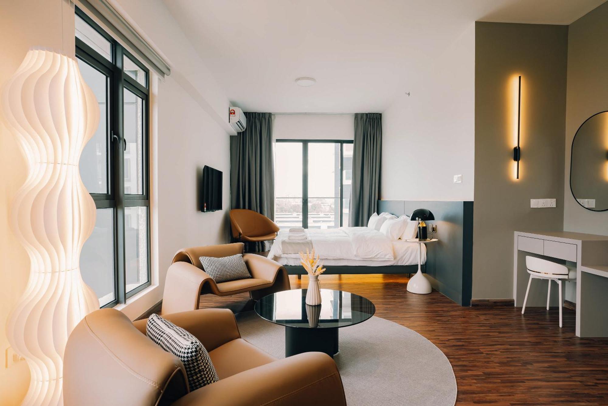 Apartment K Avenue Tower B By The Pillow House, 5 Minutes To Kkia Airport