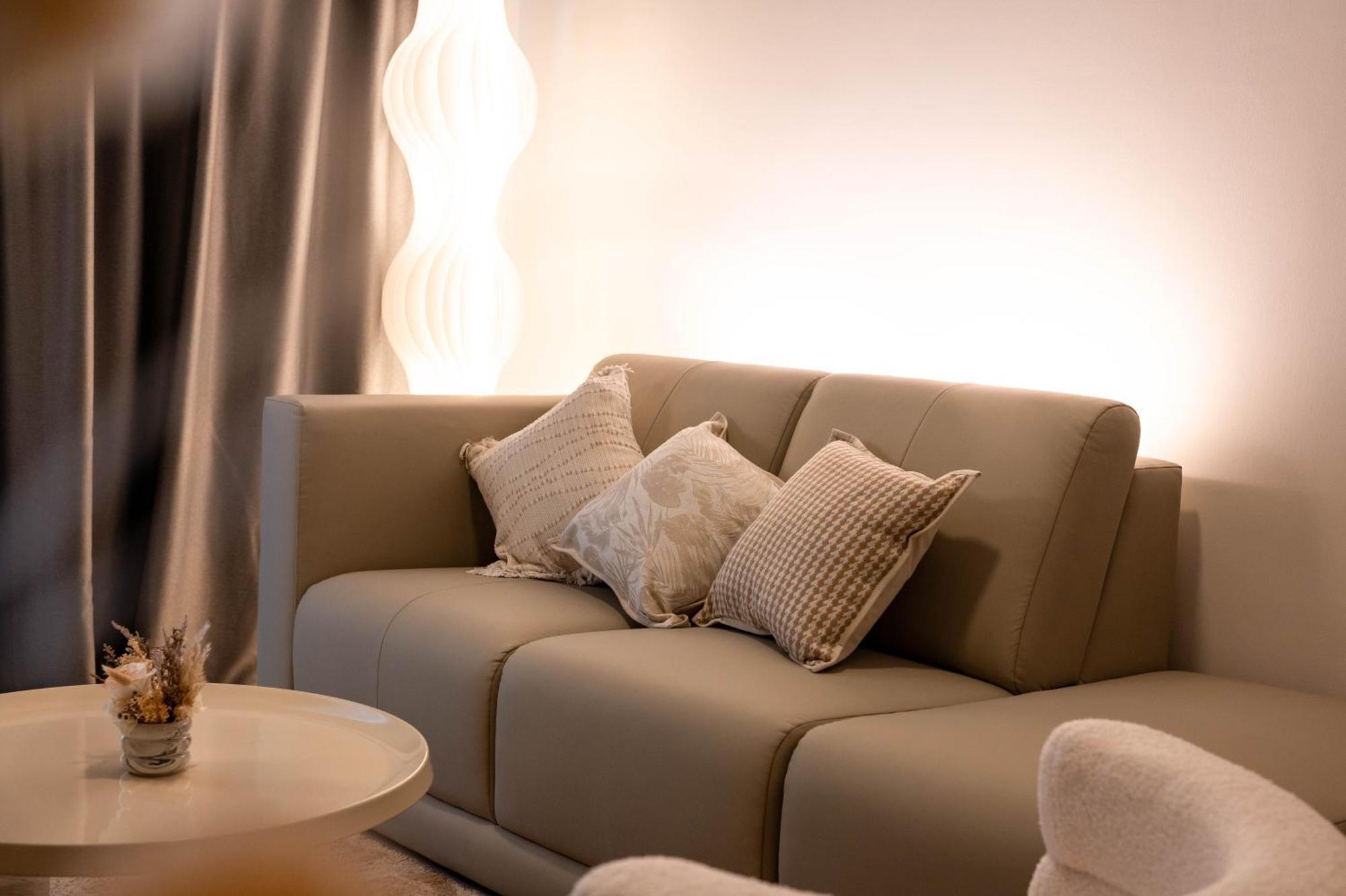 Apartment K Avenue Tower B By The Pillow House, 5 Minutes To Kkia Airport *