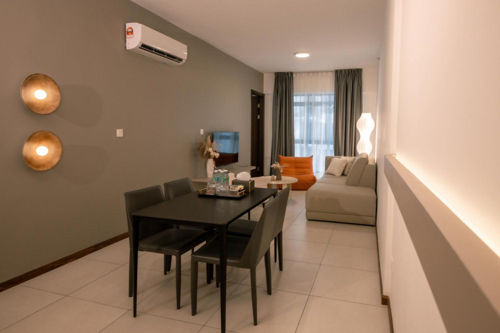 K Avenue Tower B By The Pillow House, 5 Minutes To Kkia Airport Apartment Penampang